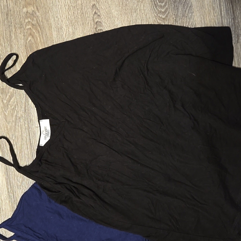 Lot Of 2 Flowy Bamboo Tanks Sz Xs — image 2 of 3